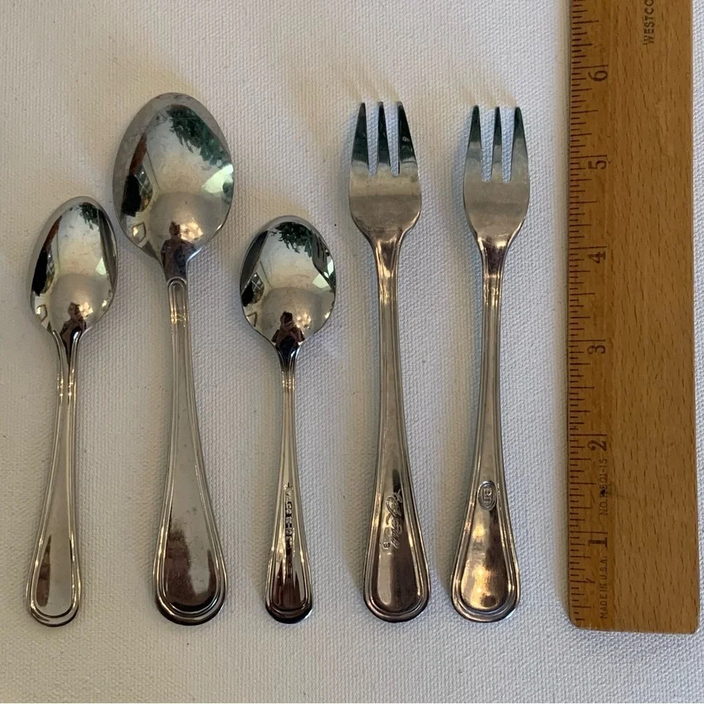Walco PACIFIC RIM Contemporary 5 Piece Spoons Forks W Mixed Brands Same Pattern